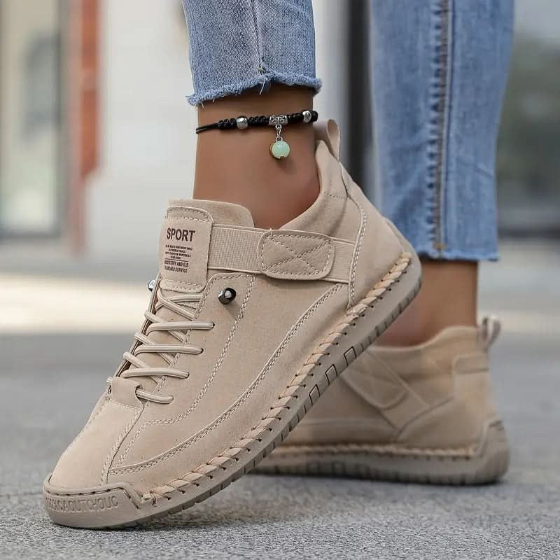 Inga | Wsuwane sneakersy z szerokim noskiem