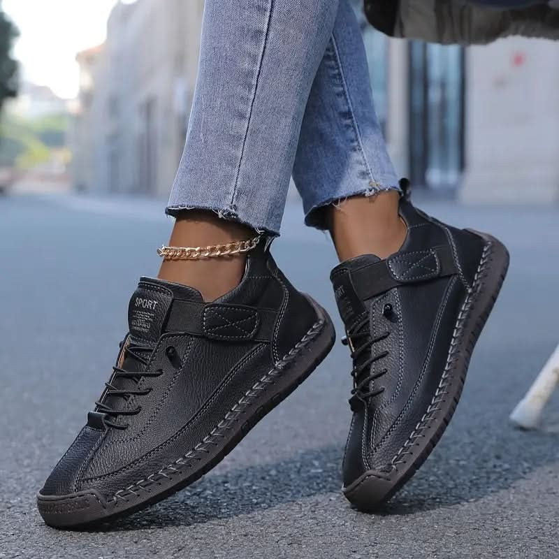 Inga | Wsuwane sneakersy z szerokim noskiem