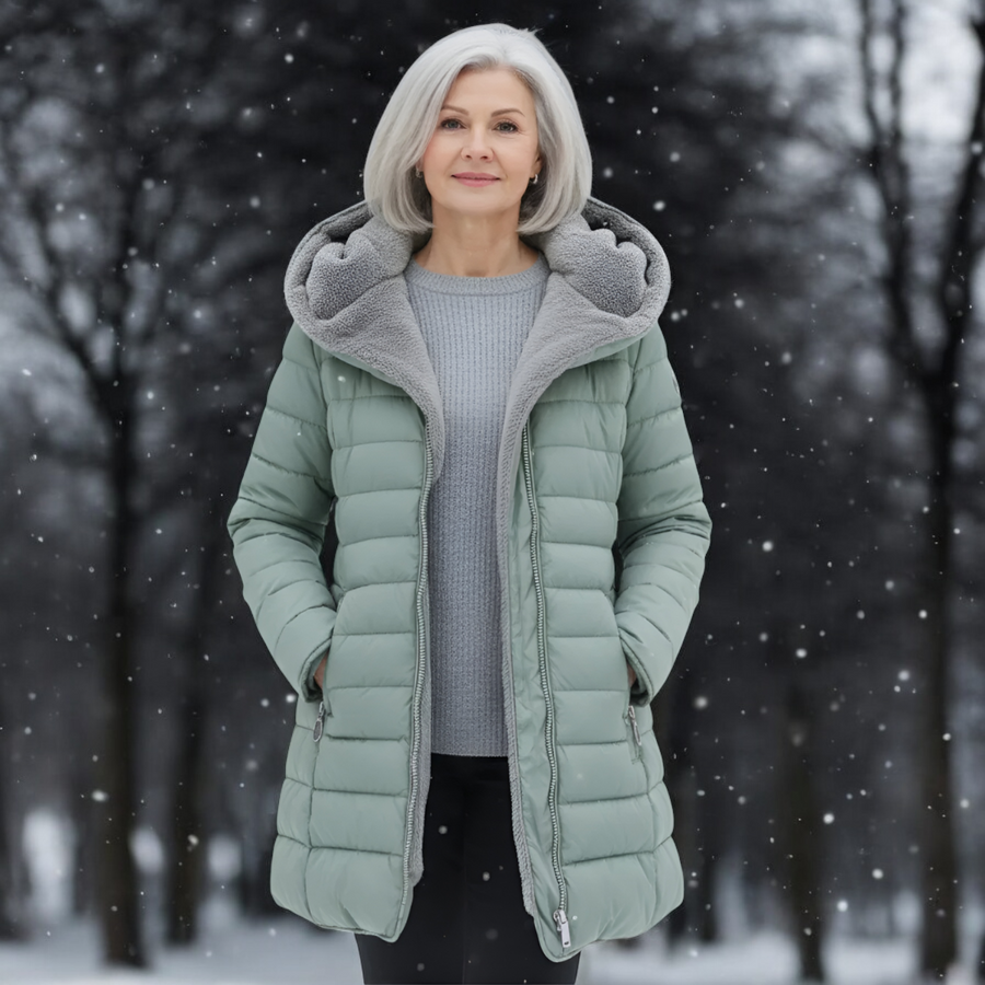 Maja | Pikowany płaszcz z odpinanym kapturem