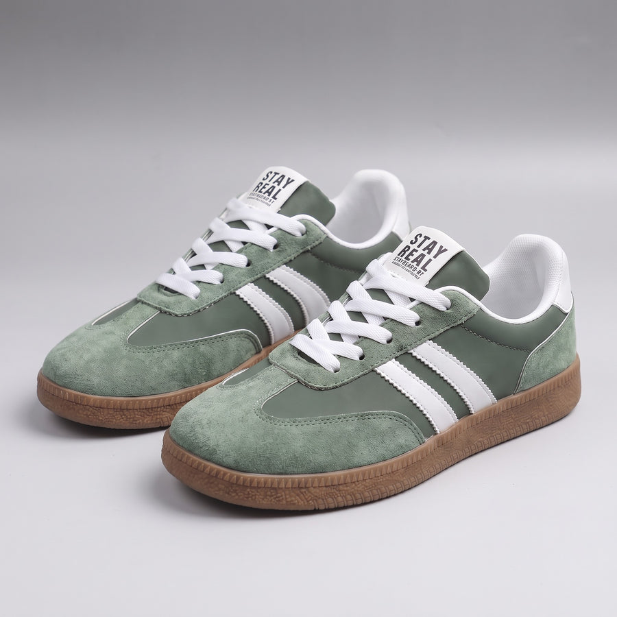 Martyna | Sneakersy z paskami na gumowej podeszwie