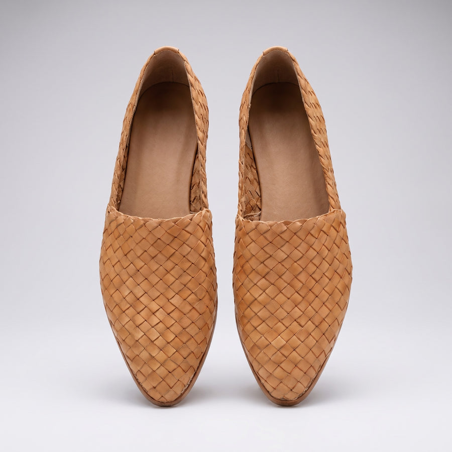 Tamara | Plecione buty z noskiem w szpic